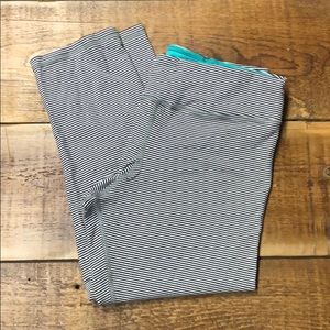 AE Striped Crop Leggings